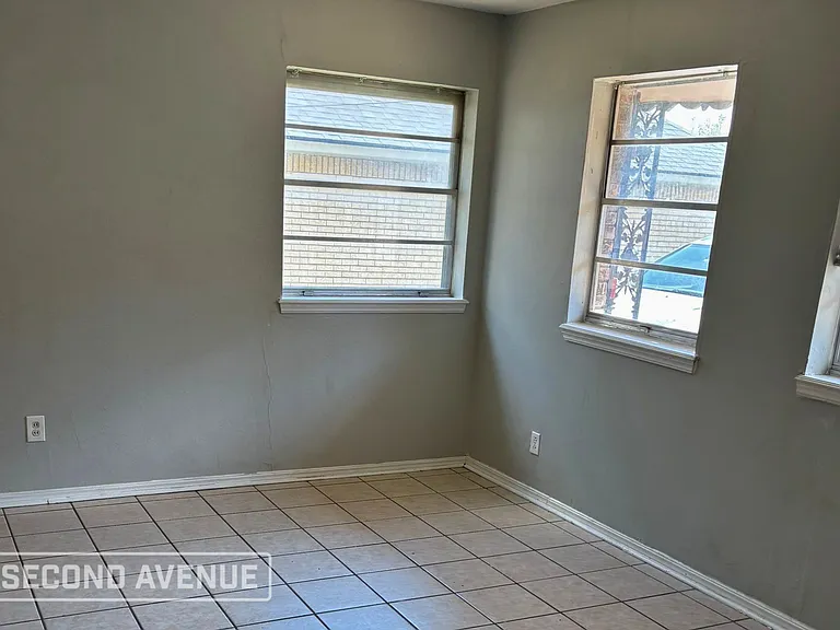 10212 N Military Ave — Photo 14