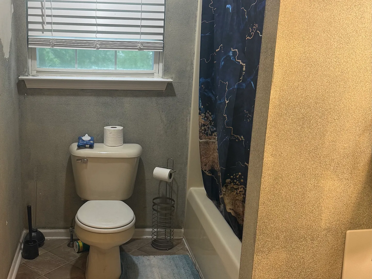 4009 Washington Dr — Photo 2