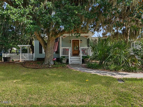 2nd image of 913 16th Street