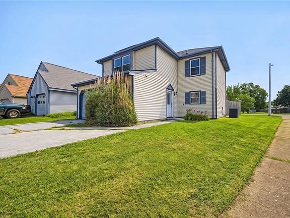 2nd image of 4228 Langley Ct