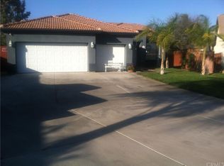 25232 Sunnydale Cir, Menifee, CA 92584