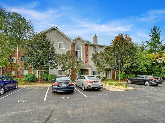 3rd image of 220 Carrington Place