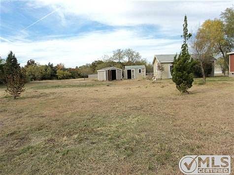 3rd image of 9005 N Monterrey Dr