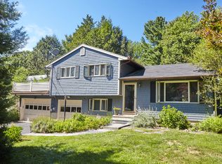 21 Algonquin Rd, Norwalk, CT 06851