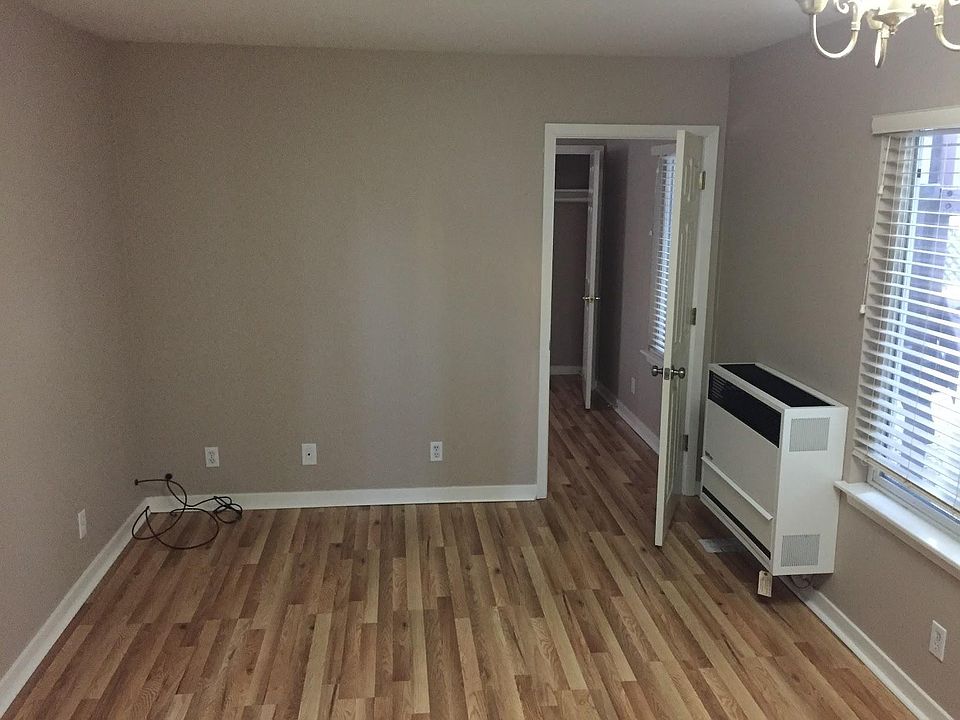 1st image of 1652 Union Ave