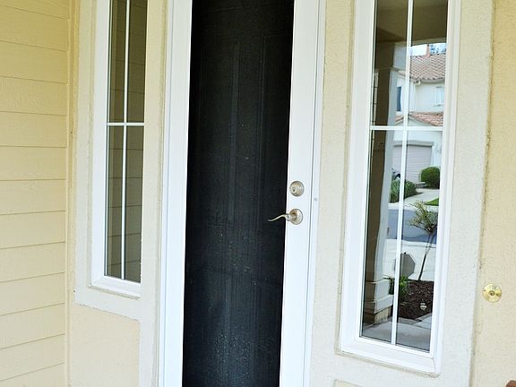 3rd image of 5254 Fredericksburg Way