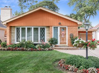 160 N Park Blvd, Glen Ellyn, IL