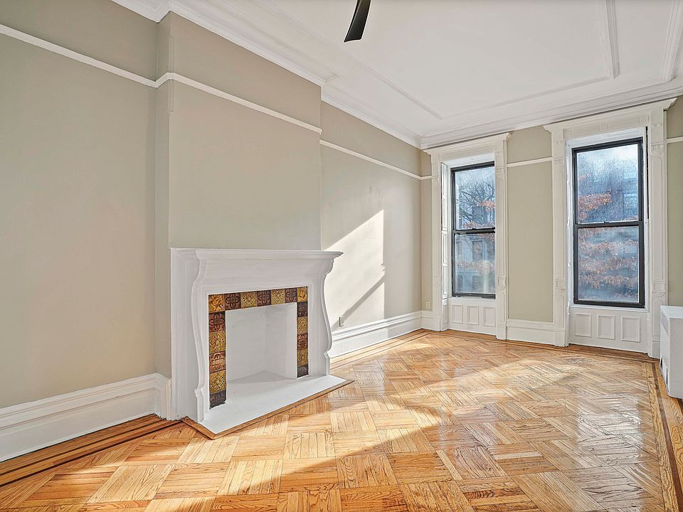 1st image of 179 Macdonough St #1