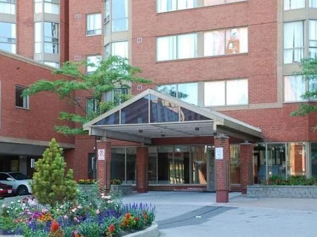 2460 Eglinton Ave E — Photo 2