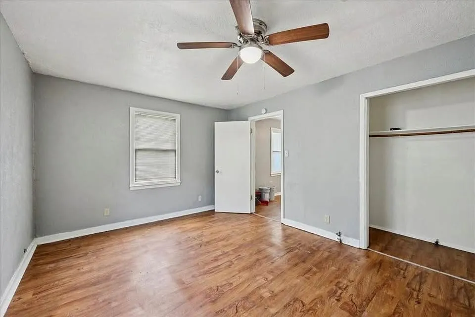 3 bed, 896 sqft, $1,495 — Photo 4