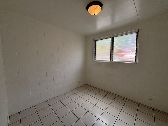4th image of 94-226 Aniani Pl #1