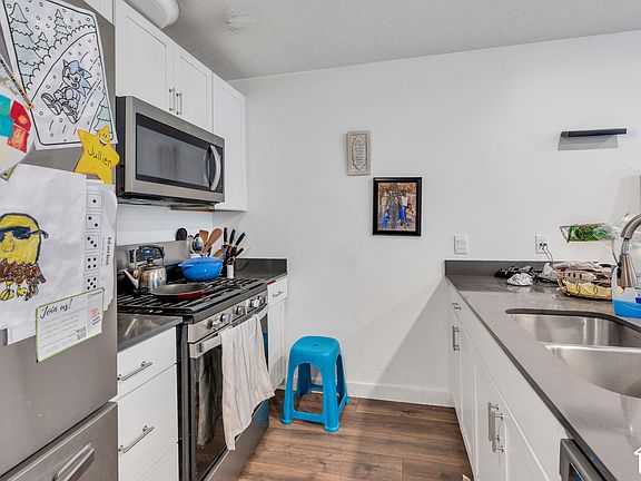 3rd image of 8426 W Cordero Dr