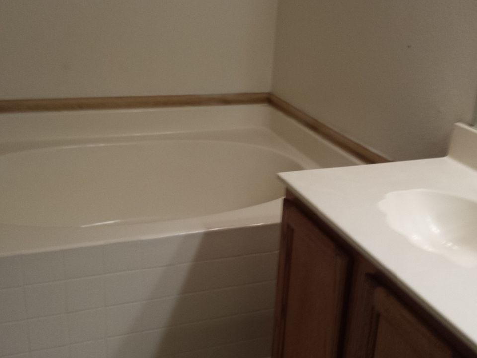 1st image of 2537 Eastwood Dr