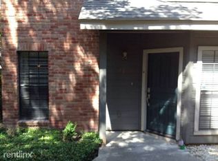 51 Chapel Hill Cir, San Antonio, TX 78240