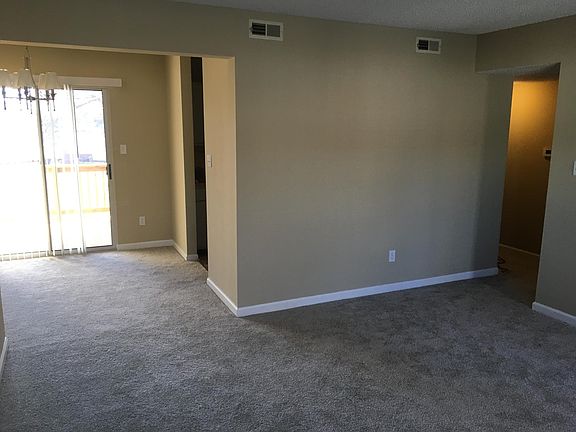 3rd image of 1516 Swallow Dr