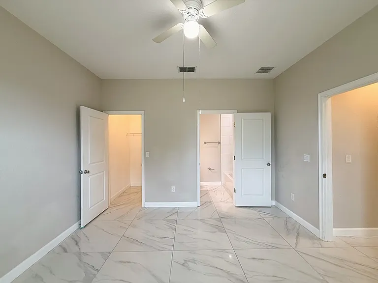 2 W Orange St #101 — Photo 32