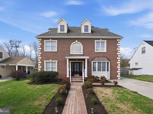 6608 Cavalier Dr, Alexandria, VA 22307