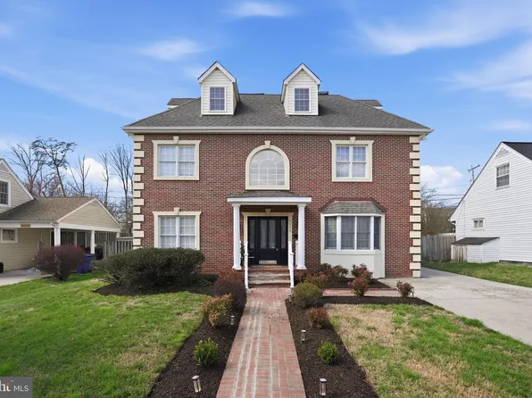 6608 Cavalier Dr, Alexandria, VA 22307