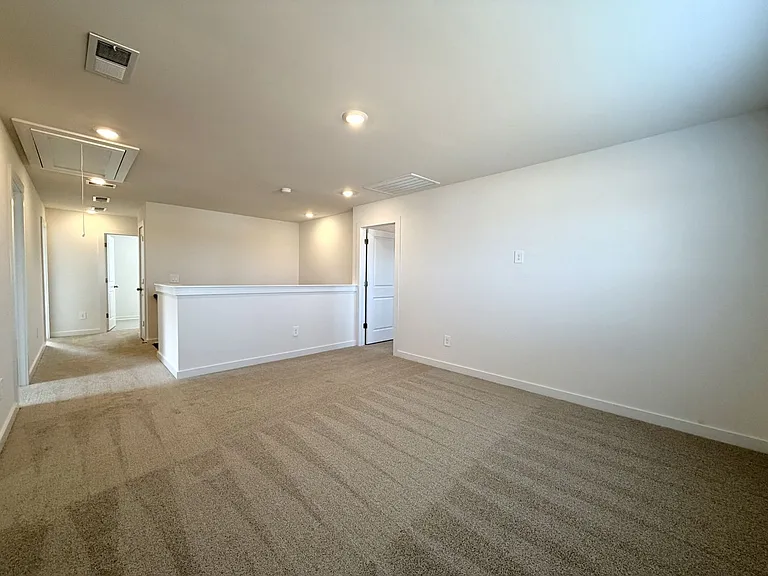 2372 Woodmeadow Dr — Photo 20