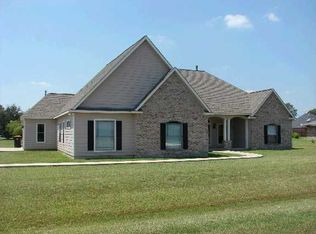 1107 Harvest St, Anahuac, TX 77514