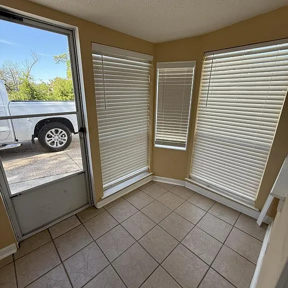 335 Massalina Dr — Photo 19