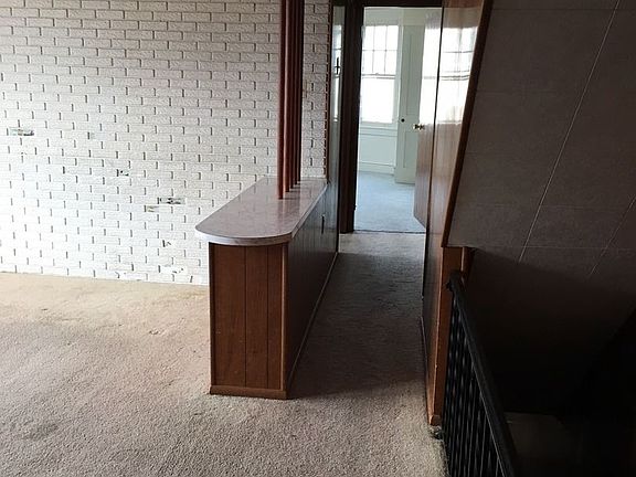 4th image of 1912 Perkiomen Ave Floor 2
