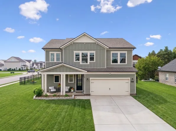 3044 Community Cir, Murfreesboro, TN 37128