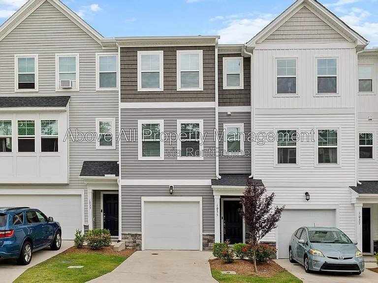 1035 Shoreside Dr — Photo 1