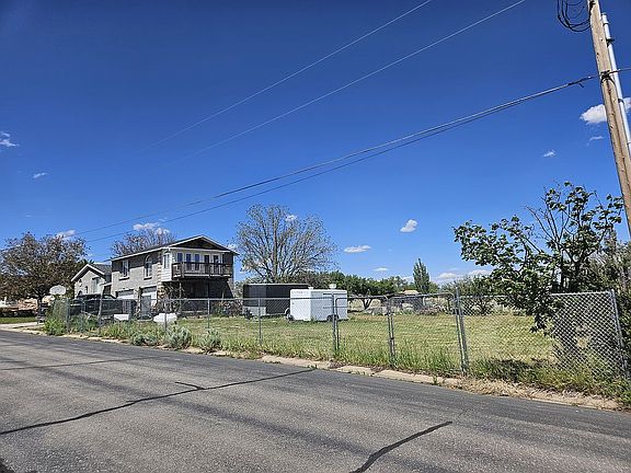 5th image of 297 S North Creek Ln