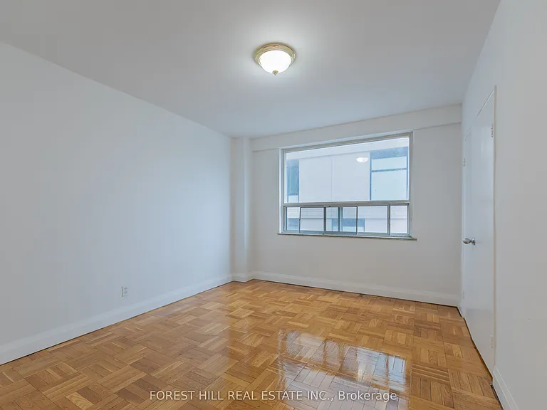 291 Avenue Rd #507 — Photo 17