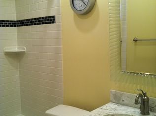 600 S 49th St #1D, Philadelphia, PA 19143