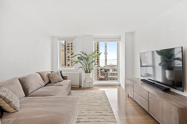 Rented by Douglas Elliman | media 19