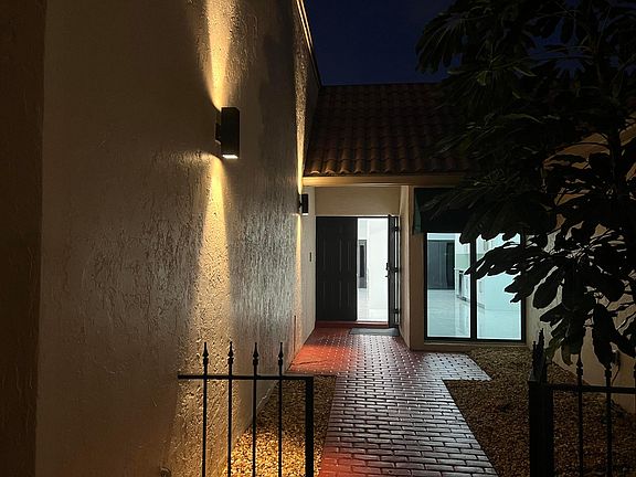 2nd image of 6545 Las Flores Drive