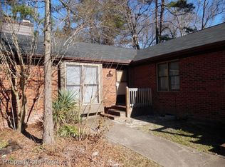 505 Coronation Dr, Fayetteville, NC 28311