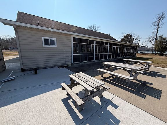 5th image of 21-22 Cod Creek Dr