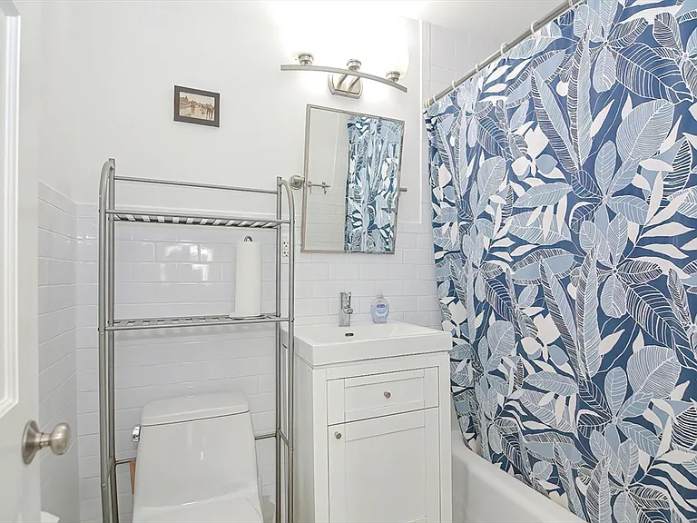 18 Pond St #7 — Photo 13