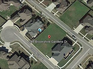 208 Brookshire Gardens Dr, Lafayette, LA 70503