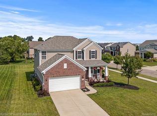57568 Russet Ln, New Hudson, MI