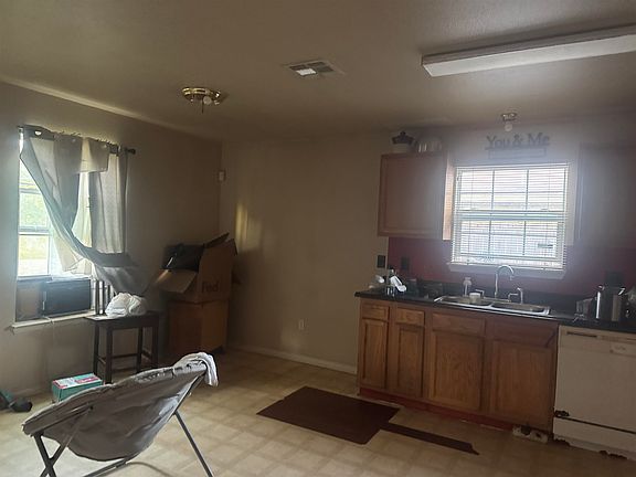3rd image of 3315 Lorilee St