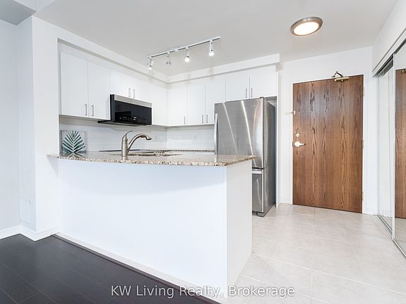 3rd image of 8 Maison Parc Ct #703