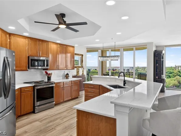 3426 Hancock Bridge Pkwy APT 707, North Fort Myers, FL 33903