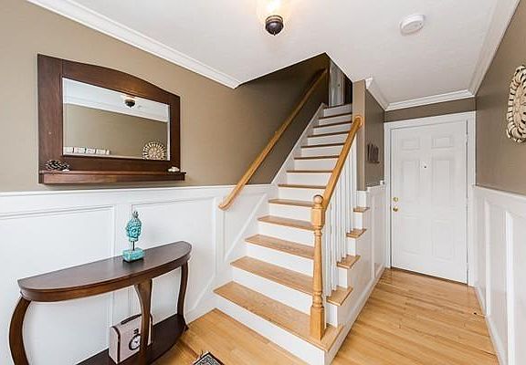 3rd image of 19 Essex St APT 4
