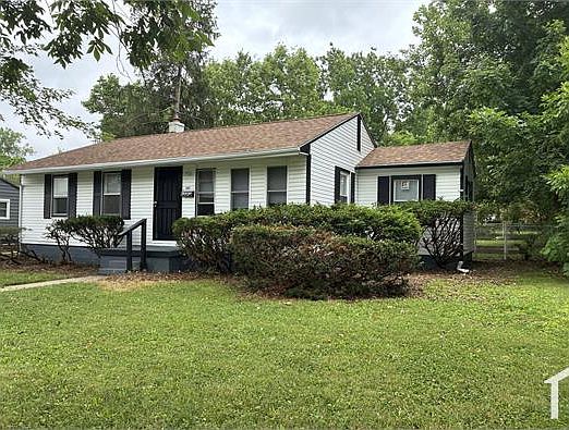 1st image of 4051 W Hillcrest Ave