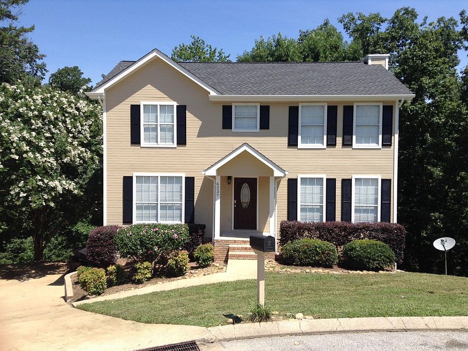 Beautiful 3/2.5/2 with man cave or game room down.