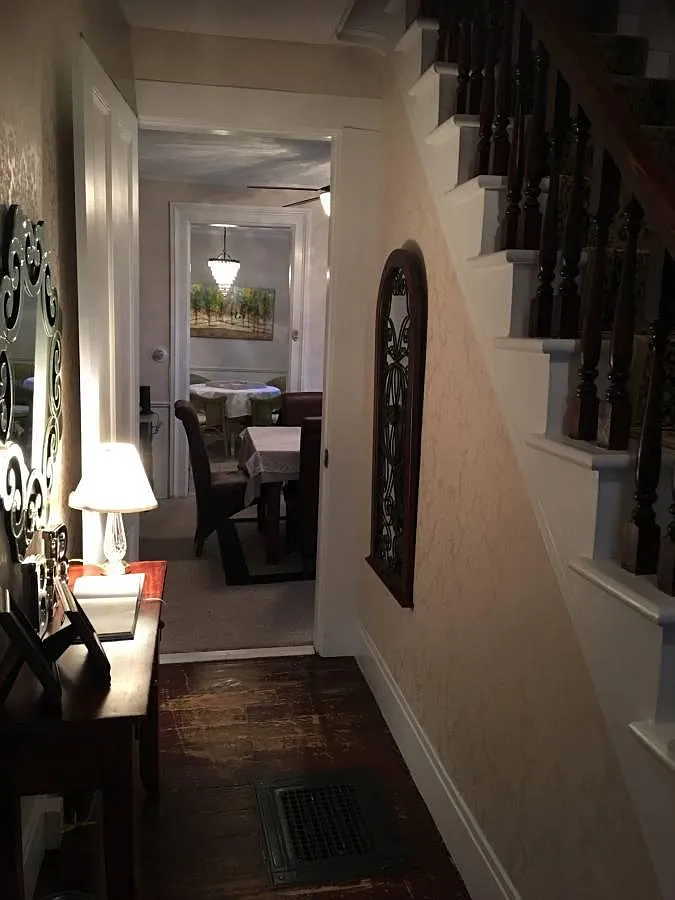 5 bed, 2300 sqft, $3,000 — Photo 4
