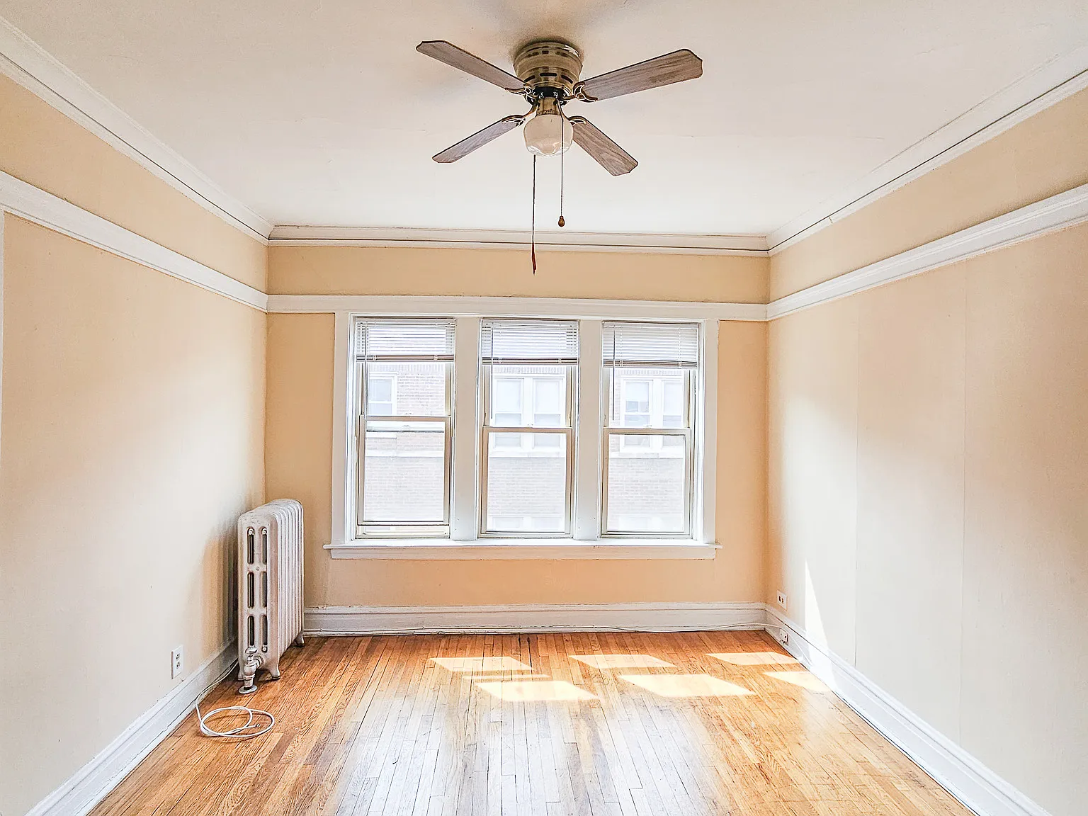 Studio, 400 sqft, $1,340 — Photo 2