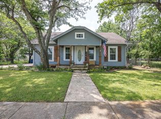 112 E South Front St, Frost, TX 76641