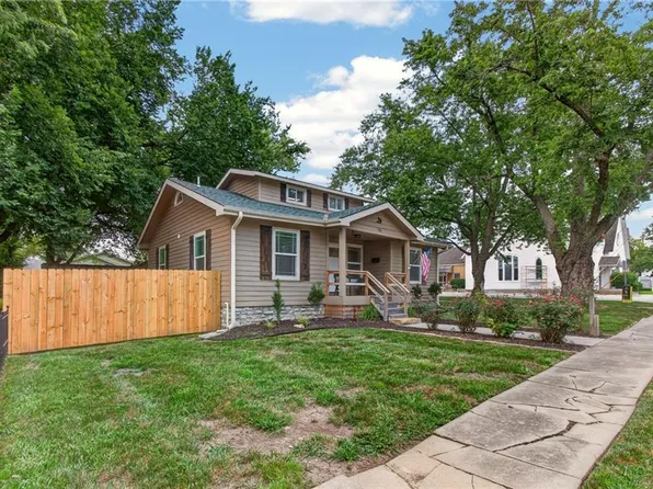 300 W Pine St, Butler, MO 64730