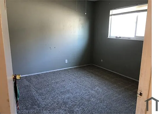 4894 N Gearhart Ave — Photo 7