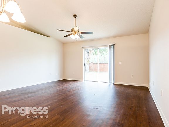 4th image of 2143 Corner School Dr